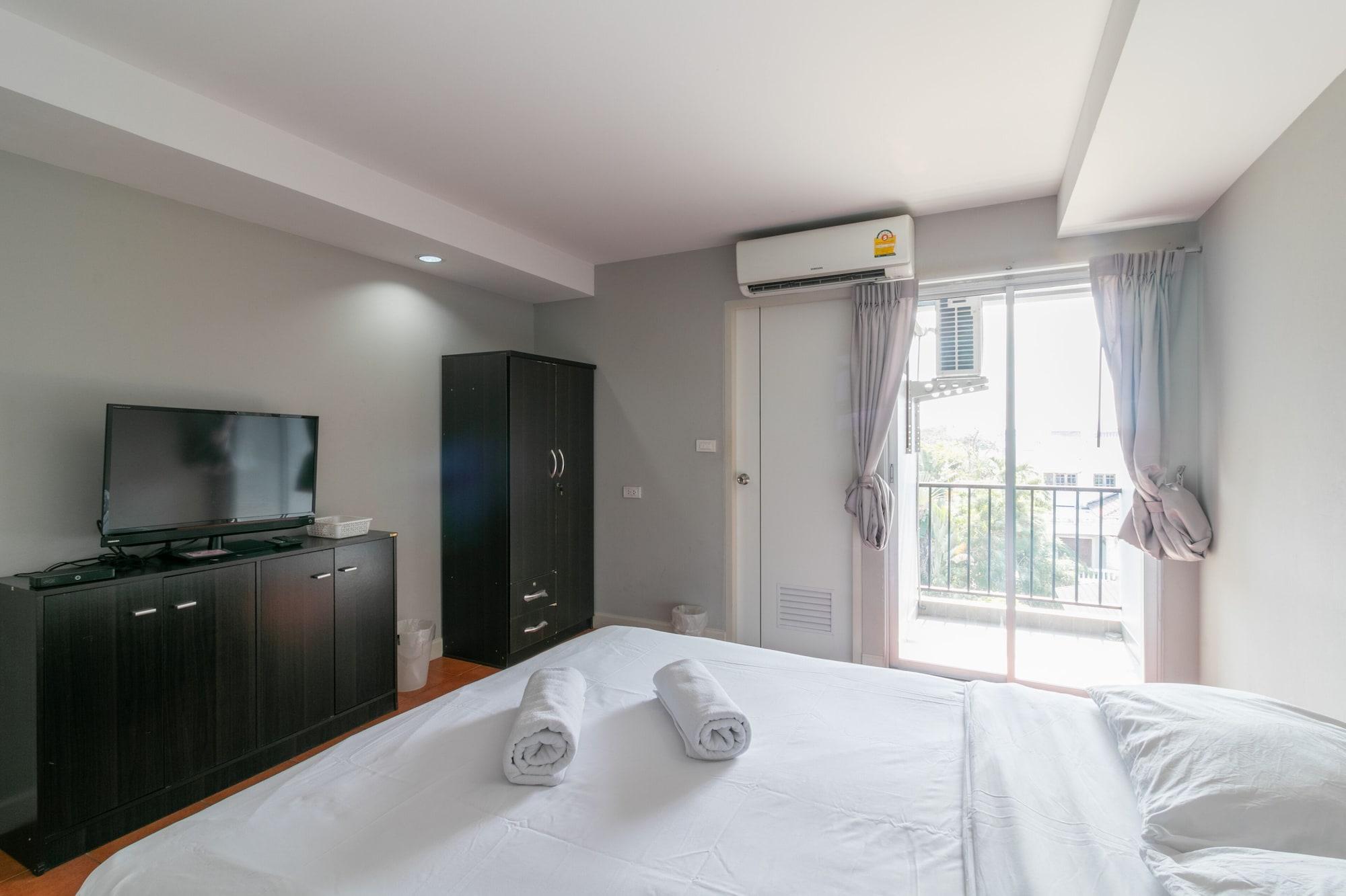 Resortel Lat Phrao 91 Bangkok Exterior photo