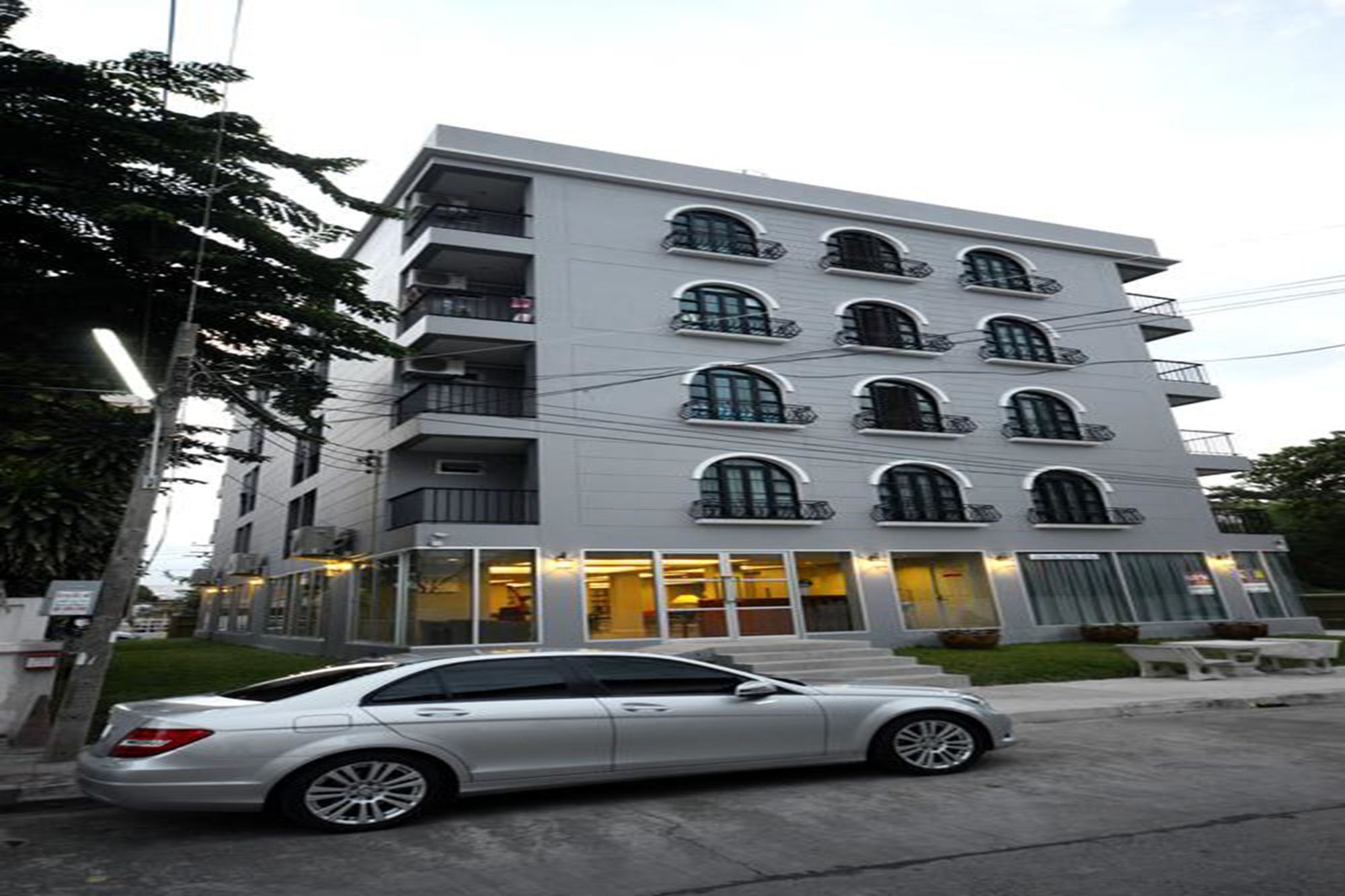Resortel Lat Phrao 91 Bangkok Exterior photo